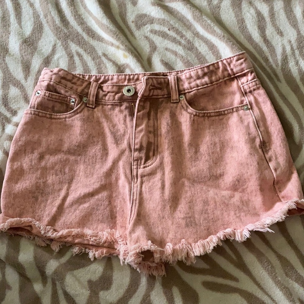 ⭐️ 3 for $10 Super cute pink jean shorts
